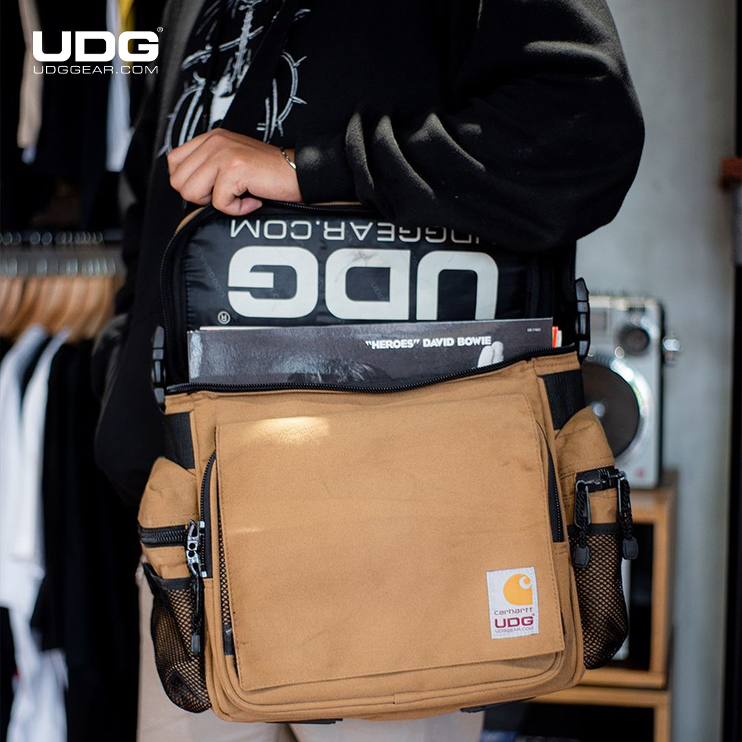 udggearcom's tweet photo. UDG X @carharttwip SlingBag by @rocknshop.id
#UDG #UDGGEAR #Deejay #Producer #DJLIFE #UDGonTheRoad #DJonTour #UDGreGram #Bandmerch #musicmerch #officialmerchandise #bandmerchandiseoriginal #kaosband #djshop #rekordbox #Serato #traktordj https://t.co/S62jjC8rMf