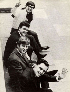 Los Ídolos (#LasPalmas de #GranCanaria /1961-64) fue el segundo paso musical de #TeddyBautista. #Pop y #merseybeat. De sus tres Eps radiamos ¿Cómo lo haces? Por ese amor, ¿No puedes comprar mi amor? Toma mi mano, Hay un lugar y Mientras te tenga a ti. lascallesdelpop.net/Lista%20Entrev…