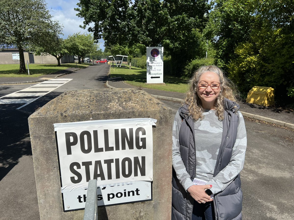 Conserv02921336's tweet photo. I just voted at my local polling station in Coleraine🗳️ It’s a bit blustery and showery. Get the umbrella out and make sure you exercise your democratic right! If you happen to put your X in the @conservatives and Claire Scull for East Londonderry box all the better. https://t.co/mRD5zlI7H3