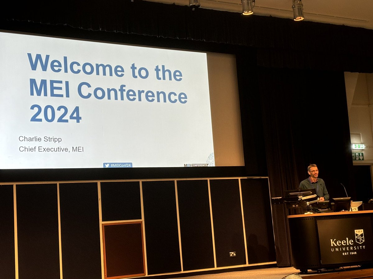 DeeVijayan's tweet image. @MEIMaths #mathsconference #meiconference2024 anyone else here?