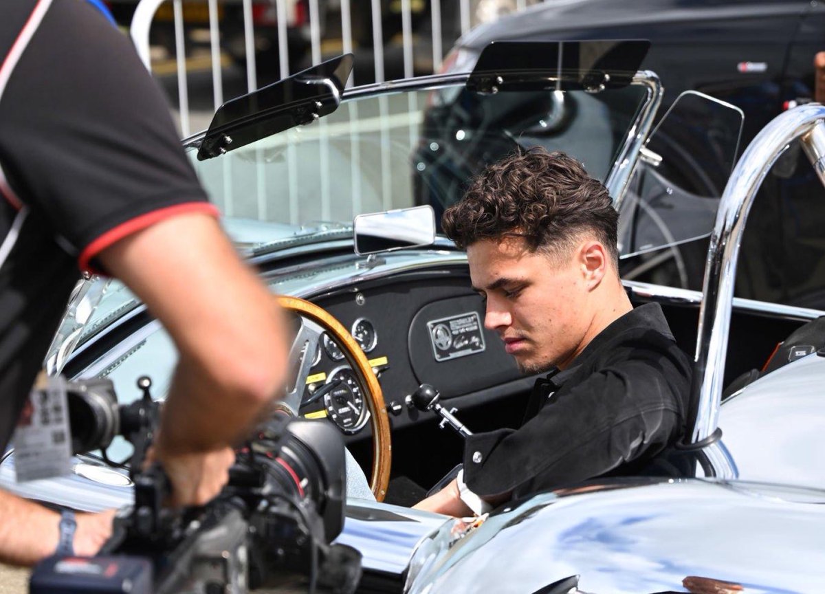 meunorris's tweet image. if I can't have him then I don't want anyone else