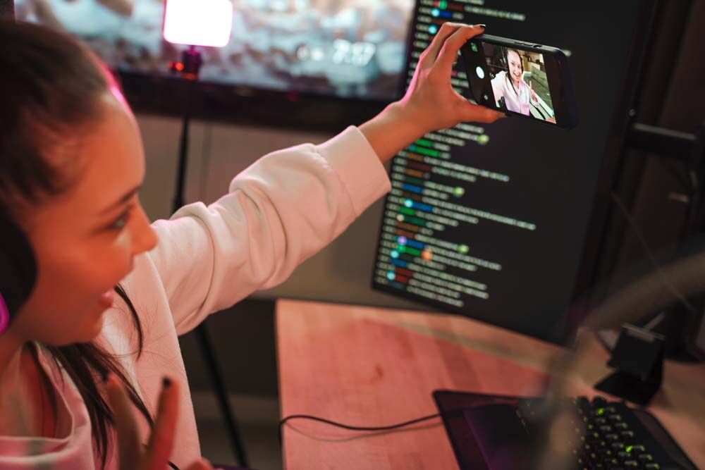 JuxtMedia's tweet photo. How to Live Stream a Conference: A Step-by-Step Guide for Success ๐ฅ๐
๐ Want to reach a global audience with your conference? Check out our detailed guide for live streaming your event seamlessly!
https://t.co/sjuG3EgUGm
#LiveStreaming #ConferenceStreaming https://t.co/Wo36bqTE4I