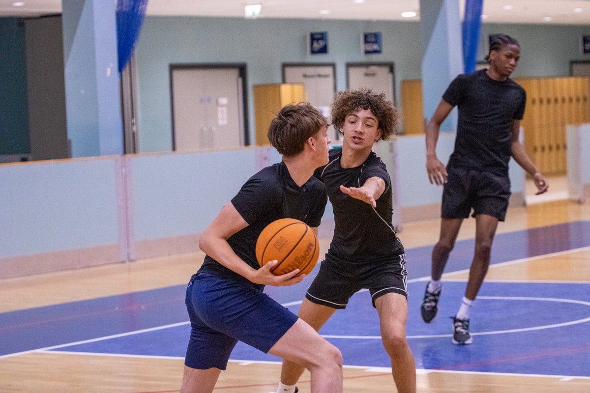 Worcester Wolves (@uw_wolves) on Twitter photo Yesterday we welcomed young athletes from <a href="/GreenhouseSport/">Greenhouse Sports</a> to the <a href="/universityarena/">University Arena</a> for a Basketball Performance Day. All the athletes showed great professionalism and willingness to learn both on court, in the S&C Suite and during presentations.
#NextGeneration #InspiredForLife Yesterday we welcomed young athletes from <a href="/GreenhouseSport/">Greenhouse Sports</a> to the <a href="/universityarena/">University Arena</a> for a Basketball Performance Day. All the athletes showed great professionalism and willingness to learn both on court, in the S&C Suite and during presentations.
#NextGeneration #InspiredForLife