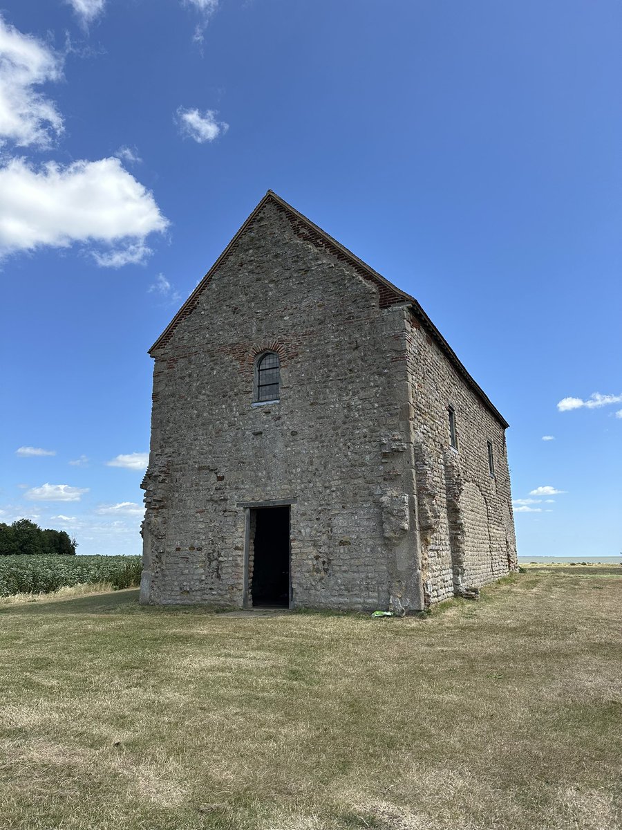 Carrie Prior tweet media