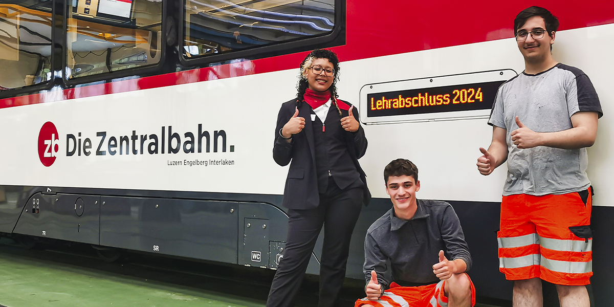 Herzliche Gratulation🎉Wir sind stolz auf euch und wünschen euch von Herzen alles Gute.
(v. l. n. r.): Camila Gonzalez Fajardo – Detailhandelsfachfrau EFZ ÖV, Juri Sieber – Automatiker EFZ, Arian Lleshaj – Automatikmonteur EFZ
Luckshan Sornalingam – Automatikmonteur EFZ (fehlt)