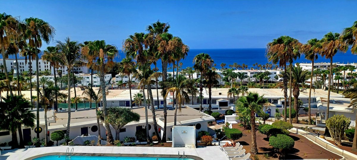 evoandrst's tweet image. Now this will do for next few :) and happy birthday mum, your boys love ya! ❤️ #YachtParty