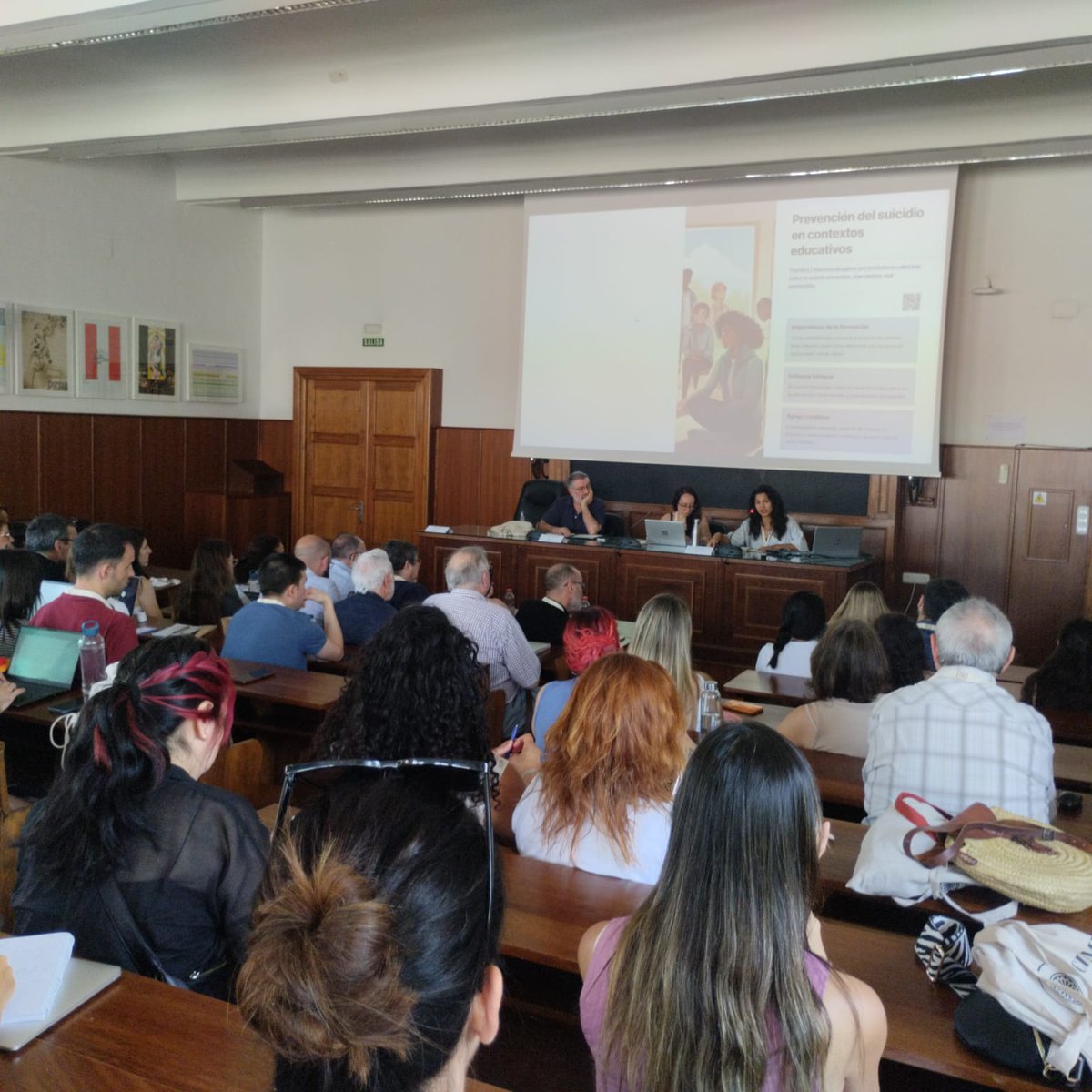Genial nuestra compañera de IMSE <a href="/universitatURV/">Universitat Rovira i Virgili</a> <a href="/janainao/">janaina</a> sobre el abordaje del suicidio desde la educación #bienestaryeducacion