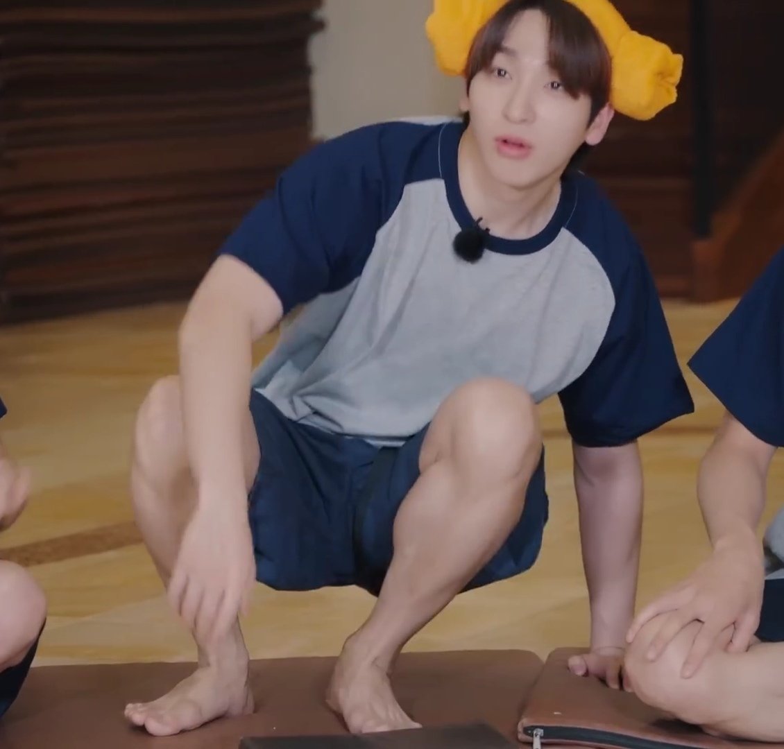 Kpopmalefeet1's tweet photo. Sangyeon (The Boyz) https://t.co/8pX4Tj9OFh