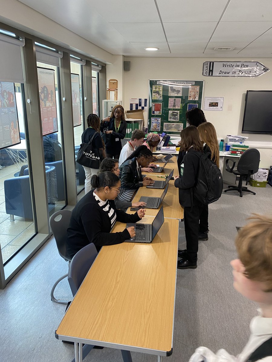 Elmgreen Sixth Form tweet media