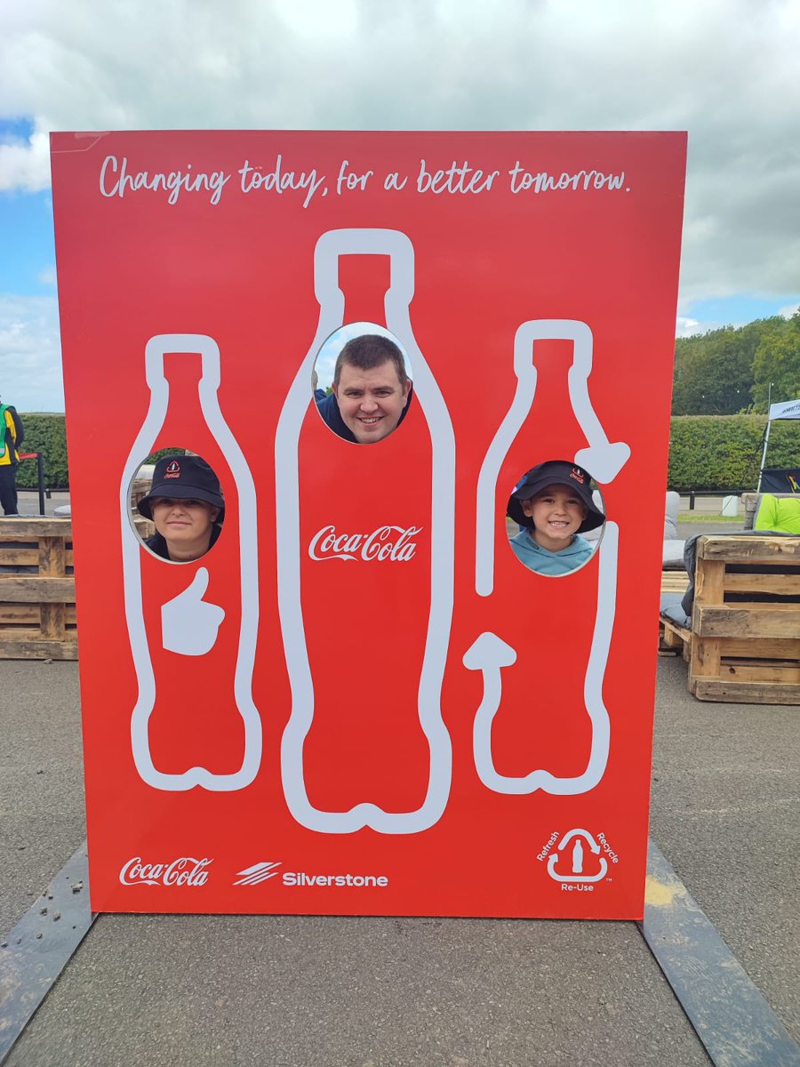 MachinDm's tweet photo. @silverstone #loverecycling https://t.co/QMqwb5k9ms