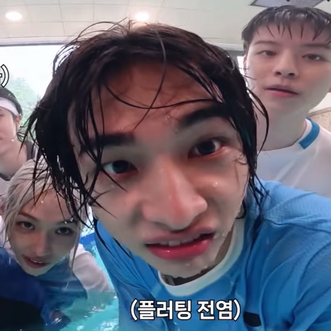 havenfiIm's tweet photo. HYUNJIN?? 😭 https://t.co/UQvsSxLauZ