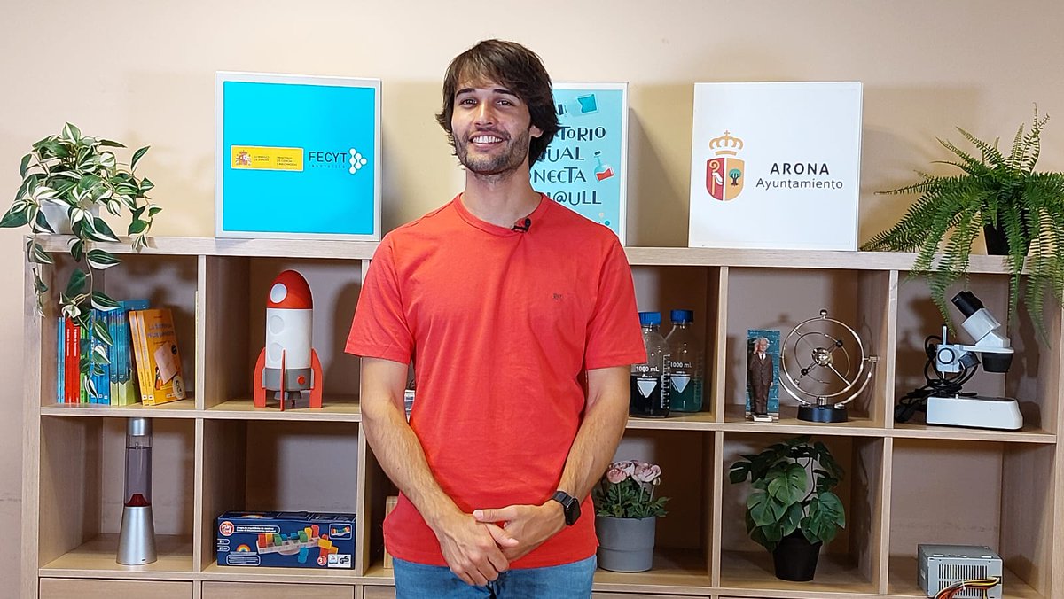 CienciaULL's tweet photo. 📢Hoy hemos grabado nuestro tercer capítulo de la serie "Laboratorio Virtual Conecta Cienci@ULL"📽️ de la mano del investigador @Rafa_herrero  con un taller titulado “Introducción a la Inteligencia Artificial”💻
@ULL @AytoArona @FECYT_Ciencia
#ARN_Innova https://t.co/TIB1M1rdof