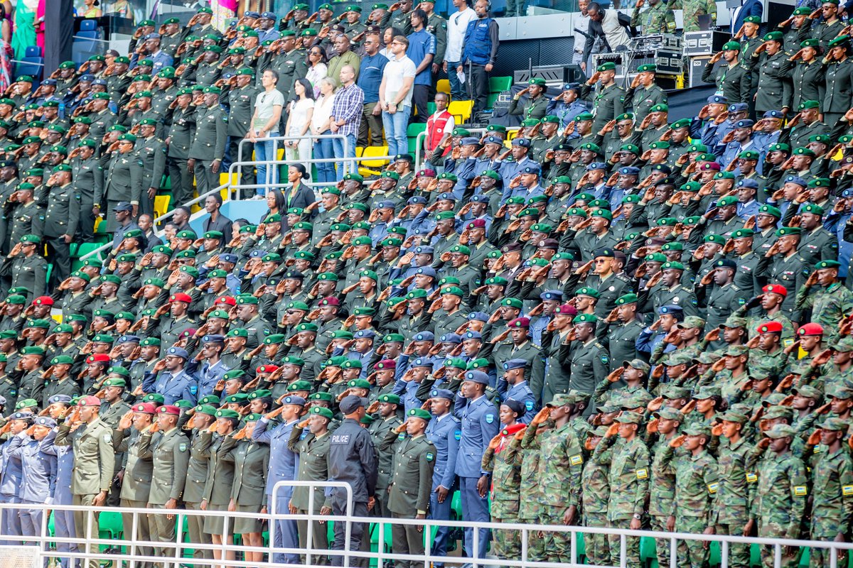 RwandaMoD's tweet photo. “This pact of trust, which we call igihango, is indeed the solid foundation upon which our country was rebuilt.
It was not easy. Remaining principled and consistent is hard, very difficult. But that product of doing hard things is absolutely beautiful.

By nature, Rwanda’s security posture has always been defensive, not offensive. We only act when trouble is brought on us. We prioritize cooperation and working together.

Rwanda seeks peace, for ourselves and for everyone in our region. We know the value of peace, just as well as anyone else, maybe even more.” C-in-C, President Paul Kagame 

#Kwibohora30 #IntambwemuNtego