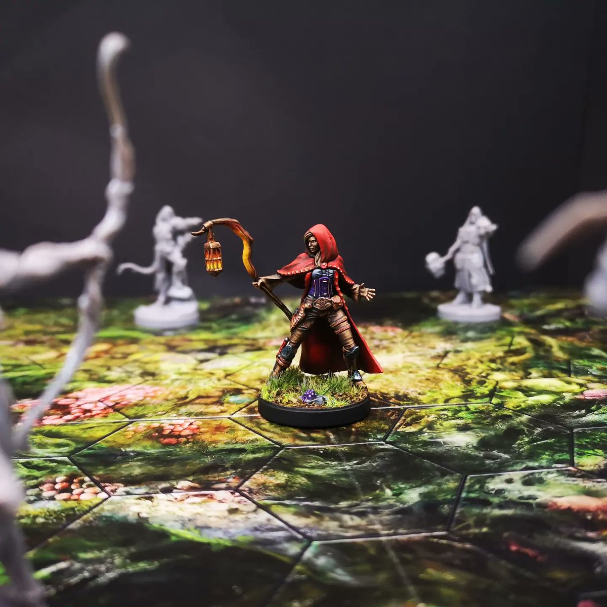 PlasticCanvas_'s tweet photo. The Witch from Oathsworn looks so cool out on the board

#miniatures #minis #miniaturepainting #boardgames #tabletop #art #painting #paintingminis #paint #coolminiornot #fantasy #fantasyart #oathsworn #witch https://t.co/27o033T9ki