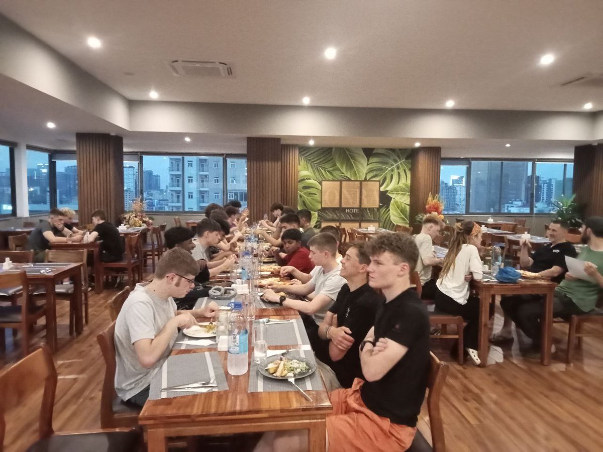 CampCambodia's tweet photo. Student #TeamRomeas explores Wat Phnom, the birthplace of the capital city. And taste Cambodian  foods on their first day.
#Campseffect 
#Dosomethingamazing 
@CampsInt https://t.co/T716cbxvPJ