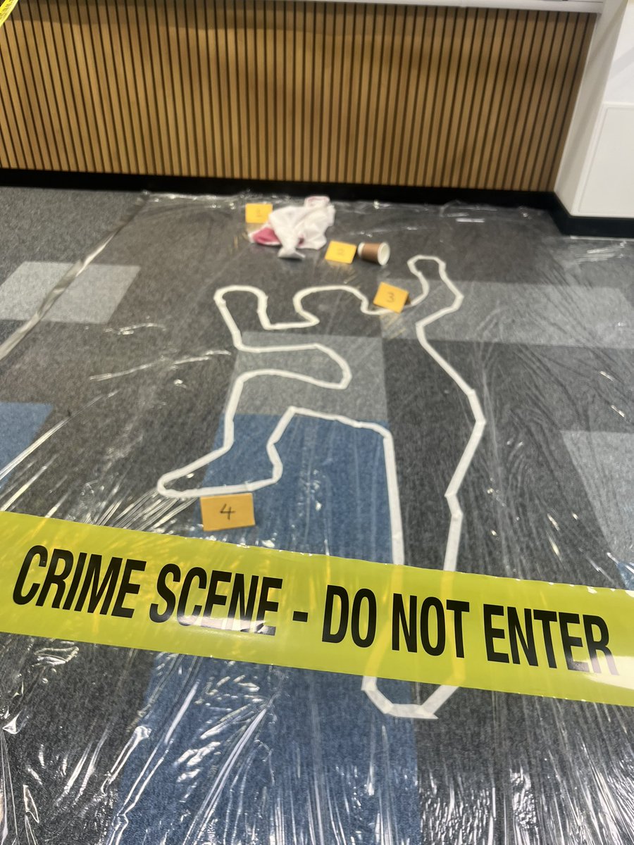 UCBCharacter's tweet photo. What a great day hosting @CORECityAcademy year 10 and showing the real life applications of our A-levels. If you’re a Birmingham School and would like to explore a crime scene using DNA fingerprinting, chromatography and flame tests- DM me#character#STEM https://t.co/JH8LJzOV1K