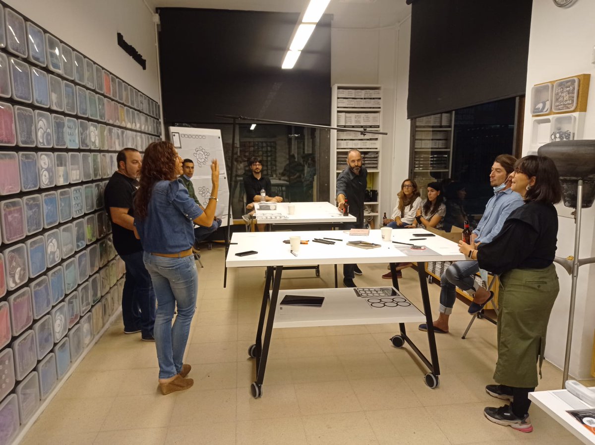 NUEVO TALLER SAPIENS_ ¡Sapienizate!

Fecha: 18 y 19 de Julio. 
Horario : de 16,00 a 20,00 horas
Lugar : Barcelona, local "Manual Thinking" 

Si estas interesado haznos un mensaje en privado o envía un mail a tallersapiens@gmail.com