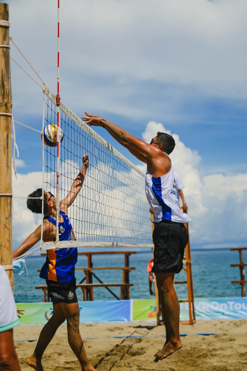 bvr_ph's tweet photo. MONSTER BLOCK! Alas A's AJ Pareja showed his mettle in blocking against Cebu in Day 1 of the #BVRonTour in Sipalay City. AJ and his partner Ranran Abdilla placed second! 💪 https://t.co/0Z7Kzj2BbK