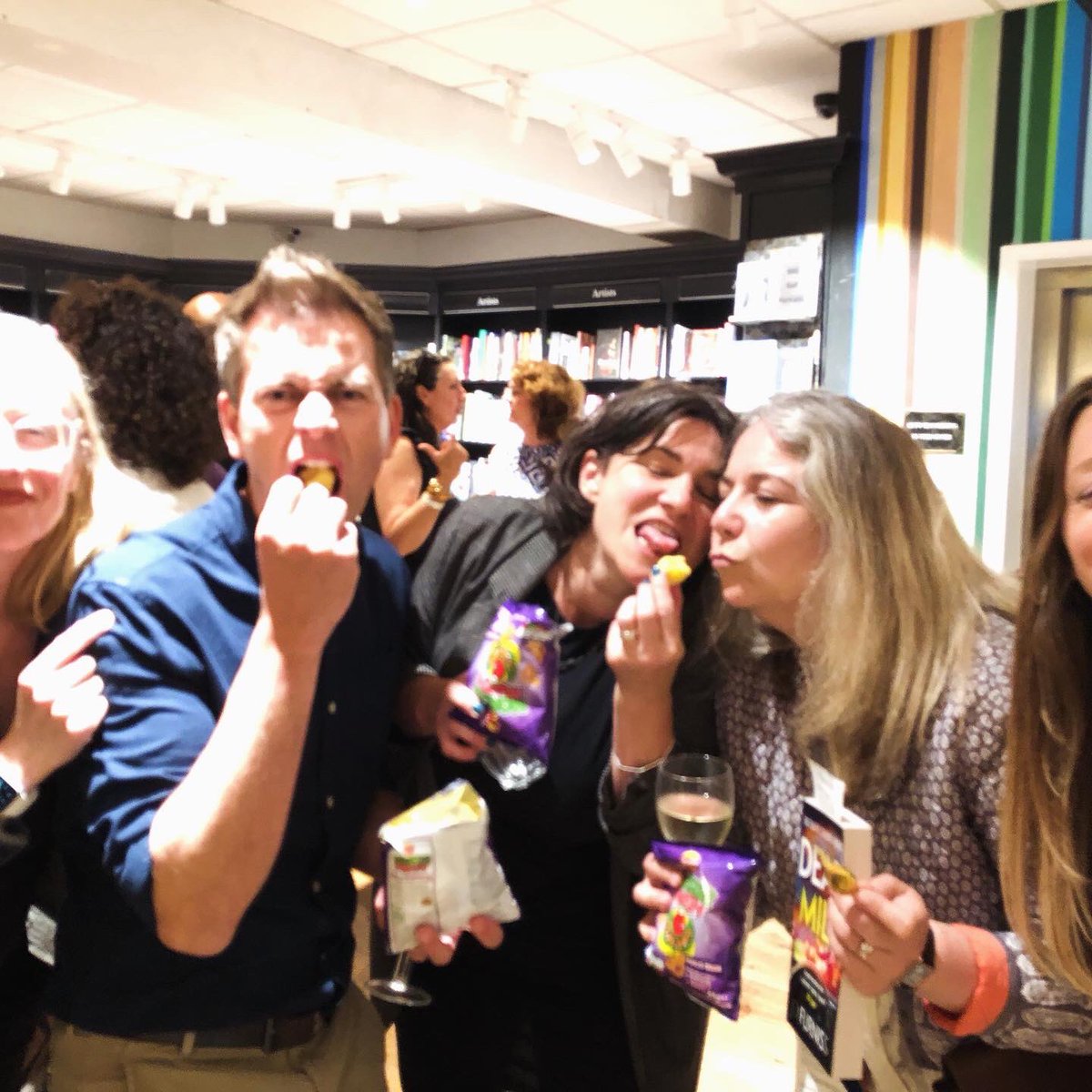 SamHollandBooks's tweet image. Happy publication day to @Jo_Furniss and the fantastic #DeadMile! The most fun you’ll have in a traffic jam - and at a book launch! Brilliant night.