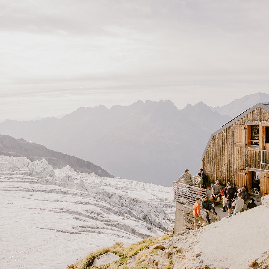WorldExtremeMed's tweet photo. Imagine the confidence you'll carry, knowing you can handle emergencies not just in the hospital, but on the side of a mountain.

https://t.co/YWePeVG9c0

#AlpineMedicine #ChamonixAdventure #LearnWithoutLimits #MedicalExpedition https://t.co/Nwyjic7zVK
