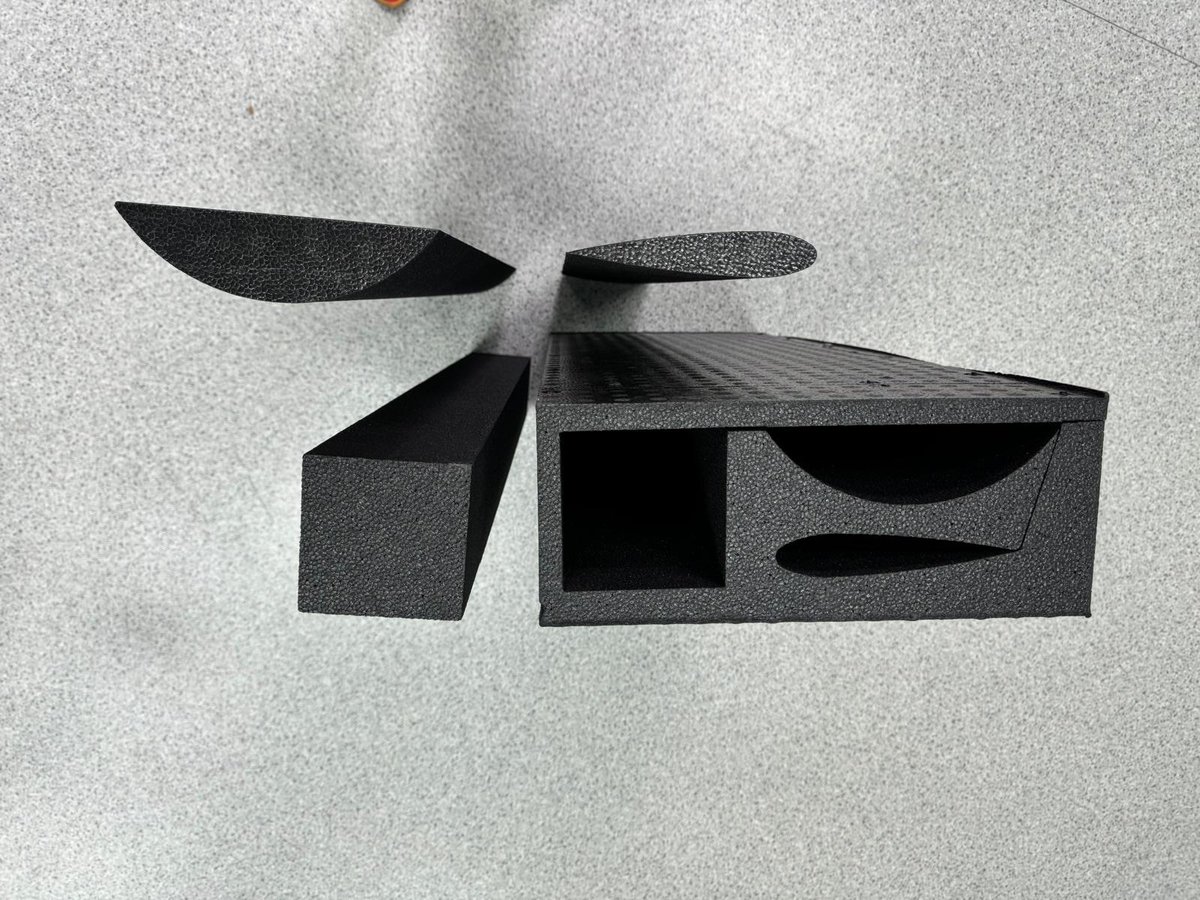 megaplot's tweet image. Today's test cuts (2D + a wing) for one of our customers in expanded polypropylene (EPP) on our hot wire Twister PRO CNC foam cutter.
#proudlyMadeInPoland
Our hotwire CNC foam cutters will cut any 2D or 3D #contour shape you can imagine out of #styrofoam #polystyrene #expanded…
