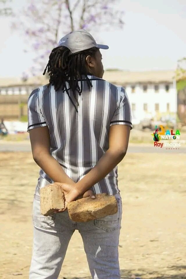 addieytapoutZW's tweet photo. @ChrisExcel102 He should do an African Tour, we are also interested in having a chat with him. https://t.co/tginQoBSl5