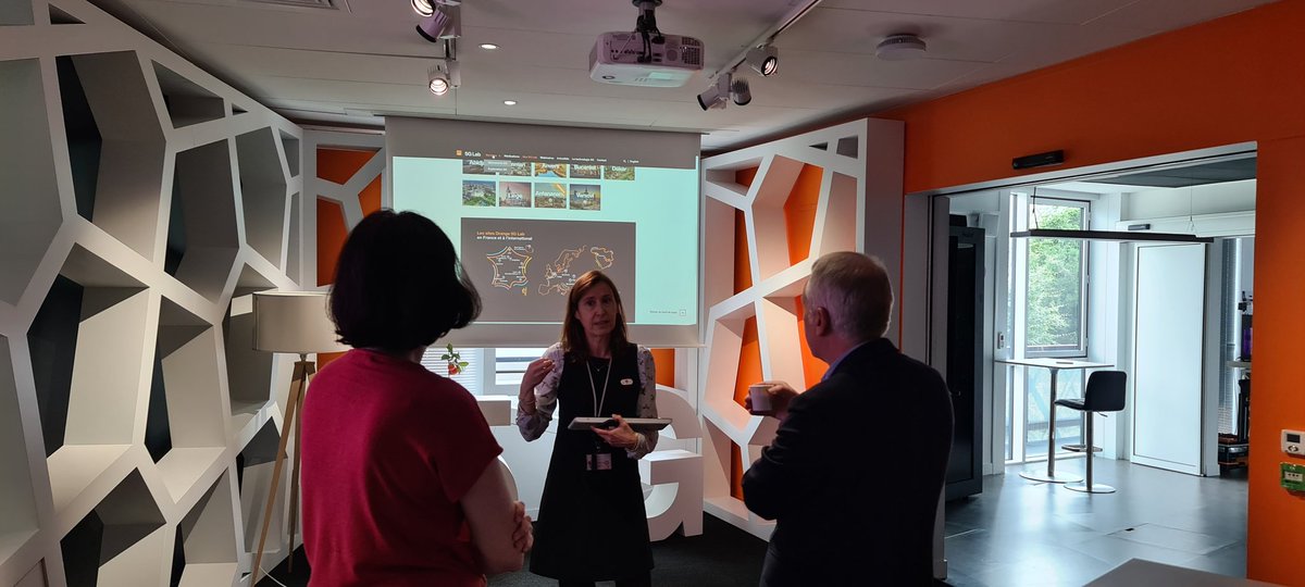 Marie-Anne Tournaire (@matournaire) on Twitter photo A <a href="/chatillon92320/">Ville de Châtillon</a> à #OrangeCampus très honorés de recevoir Benoît Trévisani, sous-préfet d'<a href="/VilleAntony/">Ville d'Antony</a> et de <a href="/Ville_BoulogneB/">Ville de Boulogne-Billancourt</a>-Billancourt et de lui faire découvrir le campus de l'innovation et de la recherche d'Orange #Innovation #5G #IA #tech . Merci aux organisateurs A <a href="/chatillon92320/">Ville de Châtillon</a> à #OrangeCampus très honorés de recevoir Benoît Trévisani, sous-préfet d'<a href="/VilleAntony/">Ville d'Antony</a> et de <a href="/Ville_BoulogneB/">Ville de Boulogne-Billancourt</a>-Billancourt et de lui faire découvrir le campus de l'innovation et de la recherche d'Orange #Innovation #5G #IA #tech . Merci aux organisateurs