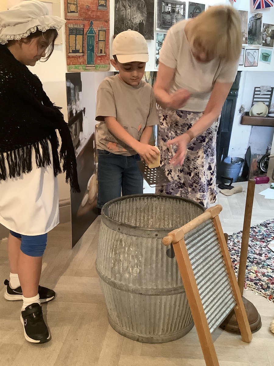 Spring Bank Primary School tweet media