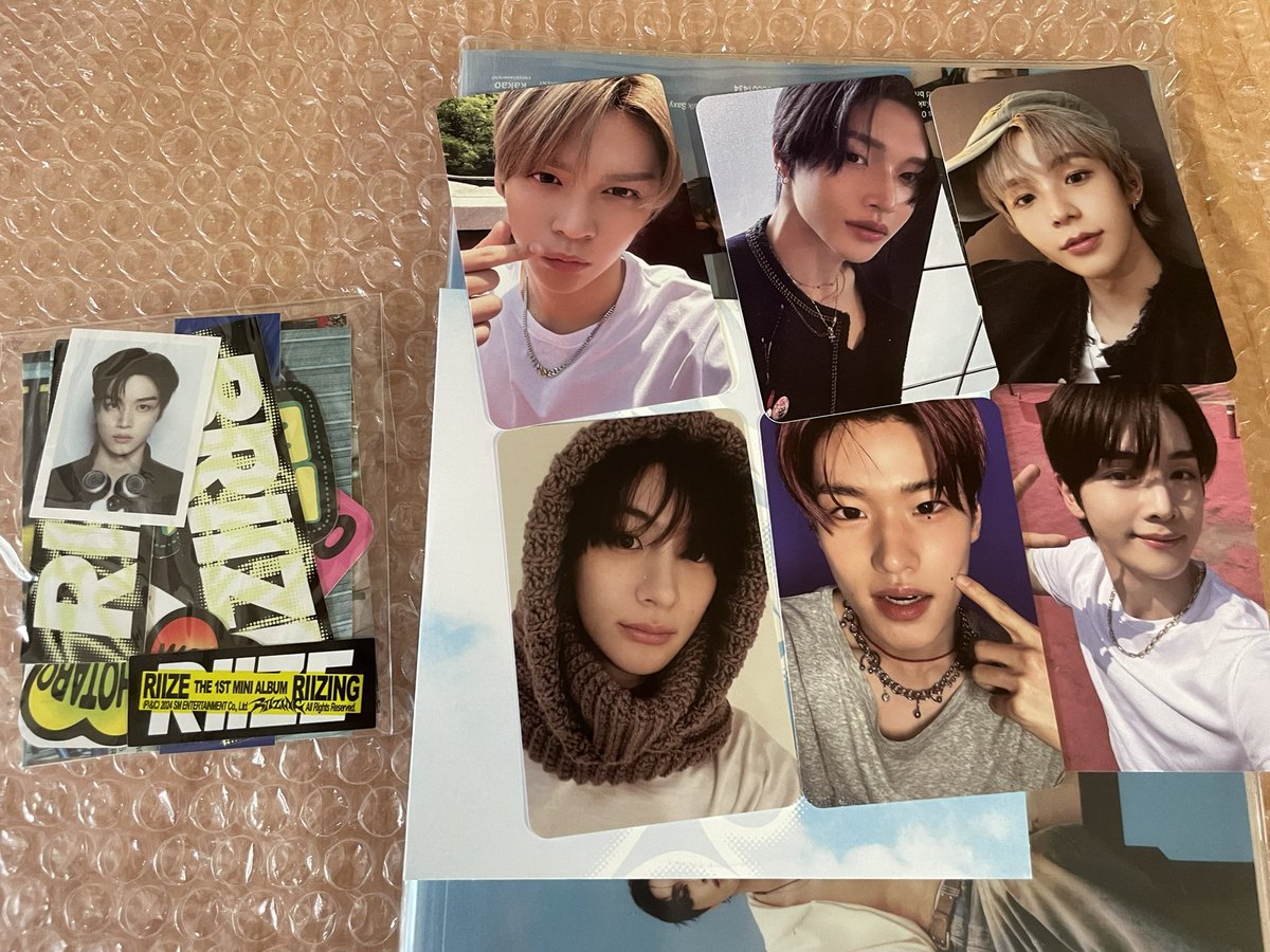 eunooaa's tweet photo. 라이즈 콜렉트북 증사, 포카 교환 구합니다

저: A버전
님: B버전
증사 은석, 원빈, 앤톤 우대
반택🙆🙆‍♀️🙆‍♂️ 

라이즈 riize 쇼타로 은석 성찬 원빈 소희 앤톤 찬영 미공포 교환 포카 콜렉트북 포토북 증사 https://t.co/vtteM2u8PG