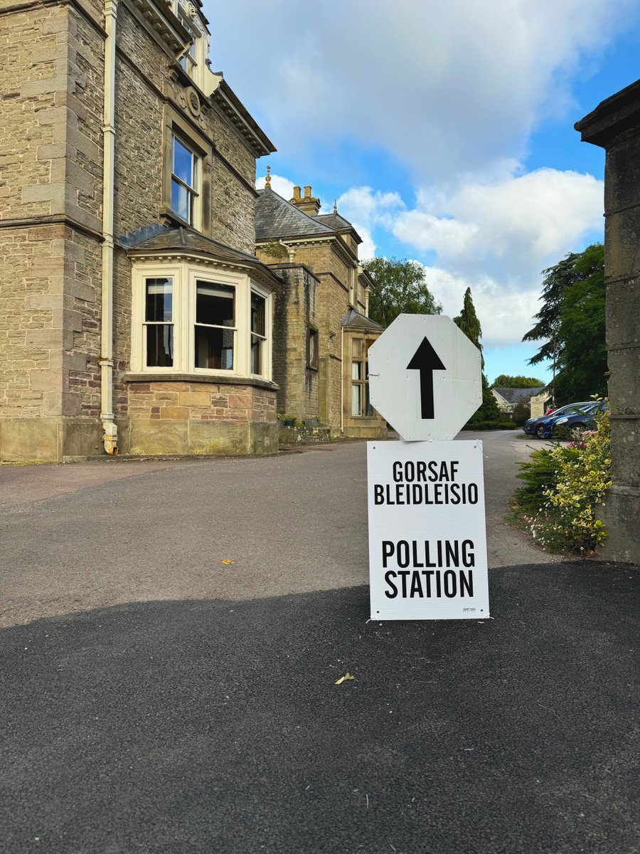 🗳️Polling stations across Monmouthshire are open. 

If you're heading out to vote today, remember the polling stations are open until 10 p.m. 

Don't forget you need to bring Photo ID to vote.

#election2024 #monmouthshirepollingstations #haveyoursay