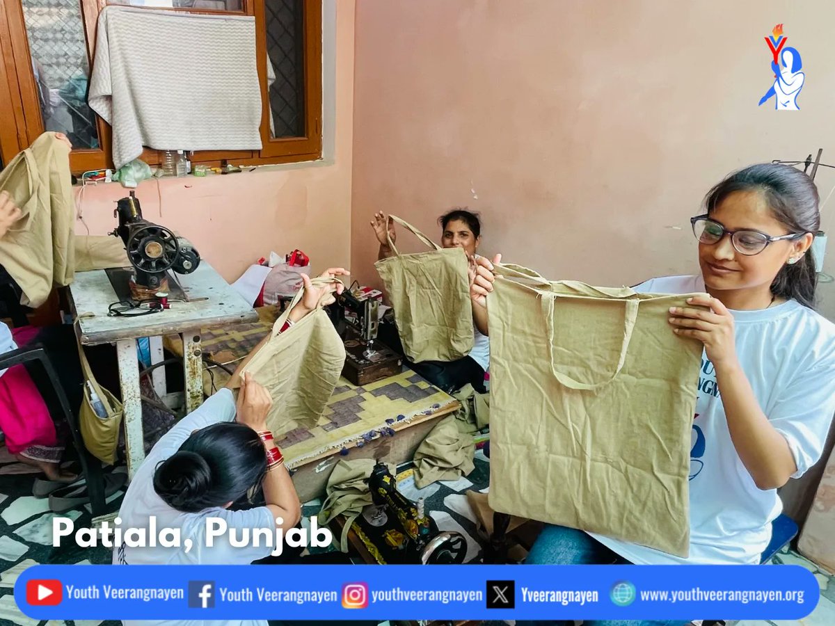 Yveerangnayen's tweet photo. Distributed cloth bags in local markets in Patiala, urging city residents to adopt more eco-friendly practices. All bags distributed were stitched at our free skill development centres.
#InternationalPlasticBagFreeDay
#PlasticBagFreeDay
#SayNoToPlasticBags
#ClothBags
#ReusableBag https://t.co/B2YpXIR5iL