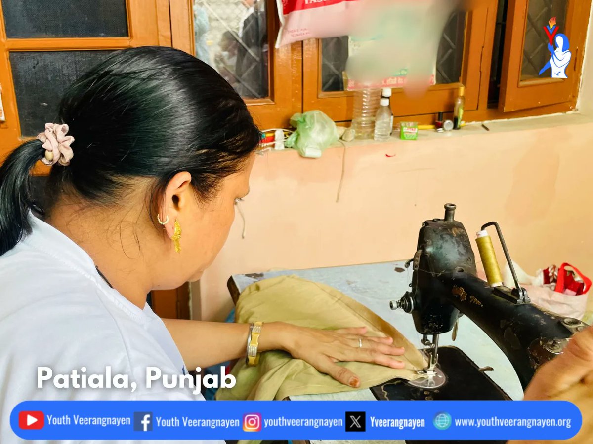 Yveerangnayen's tweet photo. Distributed cloth bags in local markets in Patiala, urging city residents to adopt more eco-friendly practices. All bags distributed were stitched at our free skill development centres.
#InternationalPlasticBagFreeDay
#PlasticBagFreeDay
#SayNoToPlasticBags
#ClothBags
#ReusableBag https://t.co/B2YpXIR5iL