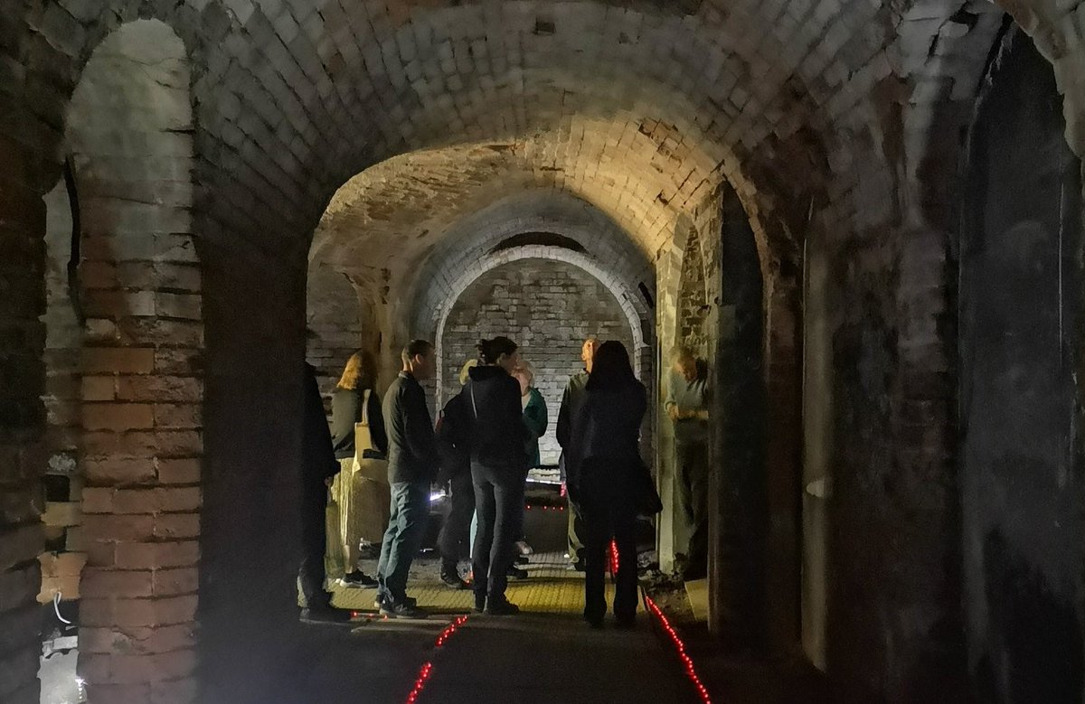 Sat 20 July view the Interior catacombs in Key Hill cemetery, meet at the Gazebo in Warstone Ln cem, Vyse St <a href="/12noon/">Nooner</a>. #JQFest
Book  here  eventbrite.co.uk/e/interior-cat…..