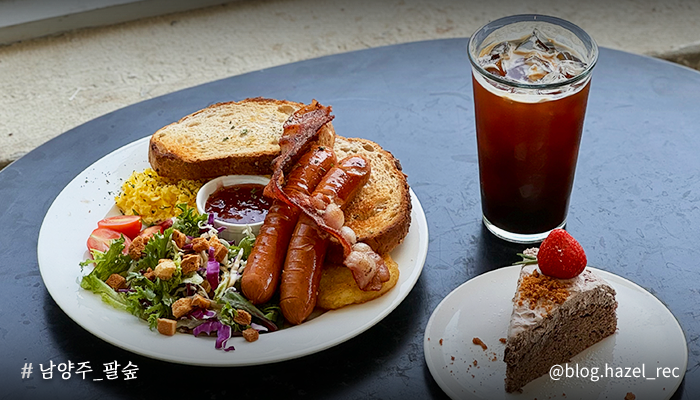 ggholic's tweet image. #원위 #ONEWE #GoodFeeling
#용훈 #강현 #하린 #동명 #기욱

“정말 공기도 상쾌한 아침이야
걷는 발걸음조차 너무 가볍네”

φ(゜▽゜*)♪ 오늘의 추천 곡은?
🎵원위(ONEWE)-Good Feeling

알람 없이 눈이 떠진 아침,
여유로운 발걸음으로 브런치는 어때요?