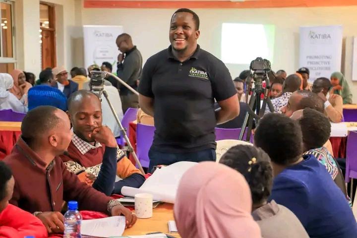 TeamSamburu's tweet photo. (2) Every person has the right to the correction or deletion of untrue or misleading information that affects the person..Special Appreciation to @katibainstitute .
#IDeserveToKnow https://t.co/WlNEi4pXe8