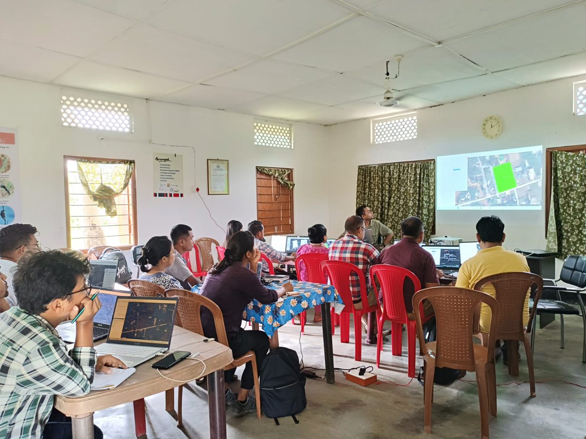 aaranyak's tweet image. A two-day workshop on #ParticipatoryMapping for #GrassrootLeaders for implementation of seventh operational phase of #GEF small grants was organised collaboratively by #TERI (The Energy and Resource Institute) and Aaranyak recently. bit.ly/4eO7i4A