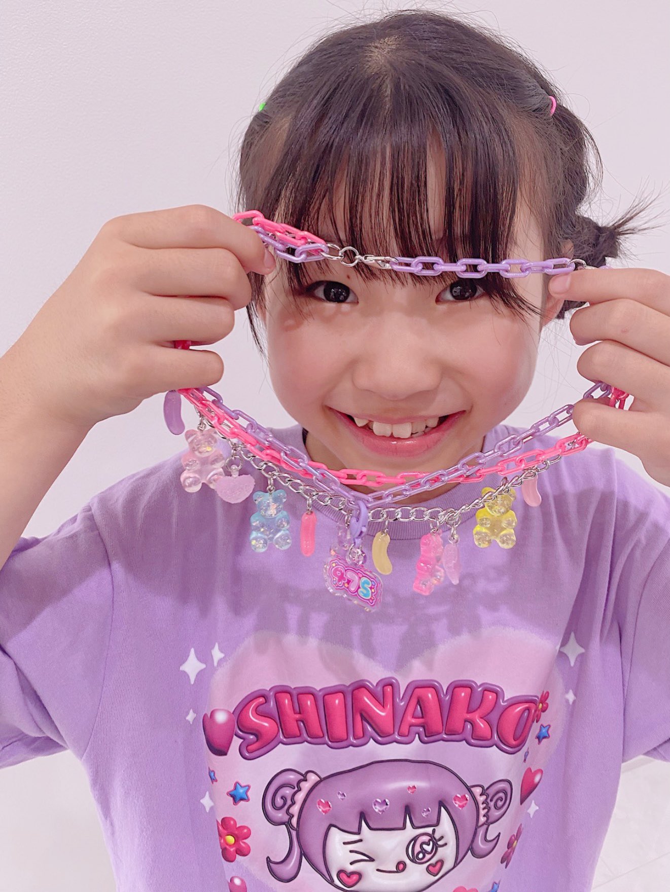 グミキュンプリンセスMV用に制作したネックレスを しなこちゃん