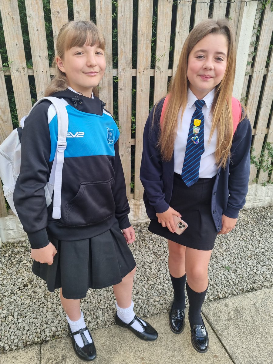 LizBooth1983's tweet photo. Excited For 1st Transition Day at @PATCarletonHigh 
I Can't Wait To Hear all About Your Day Erin. Thankyou For Giving Them The Best Welcome💙
#7NJO https://t.co/m8TXOembPg