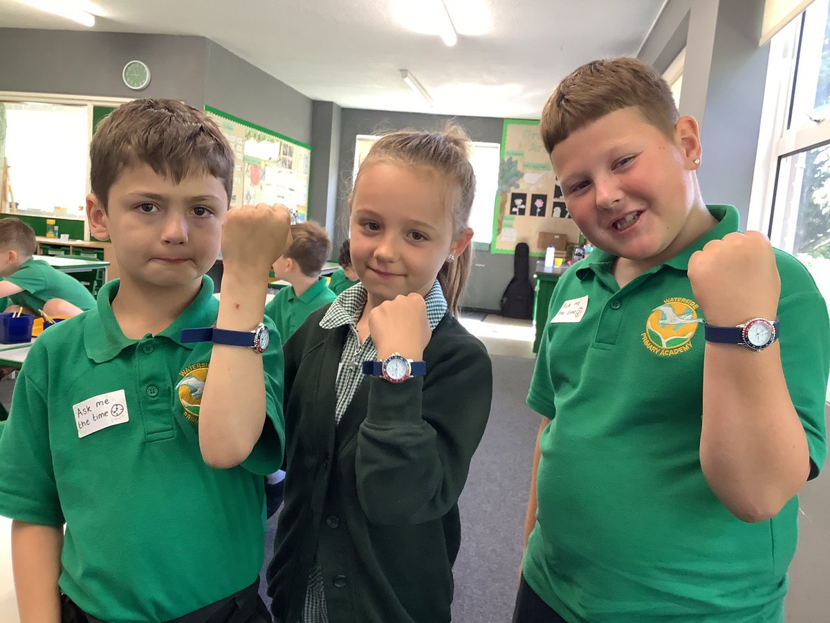 Wye_WPA's tweet image. We have some time keepers in Year 3 today. They are armed and ready to tell the time to anyone who needs it! #WatersideMaths