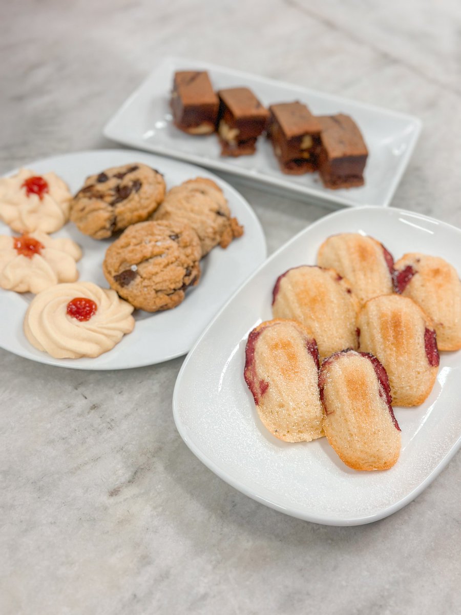 storcmv's tweet photo. We've just completed the first batch of our pastry course with great success!✨️👨‍🍳👩‍🍳first pastry course batch has successfully improved their knowledge and baking skills, and now We're gearing up for the second batch!🥐🥞🥯👨‍🍳👩‍🍳
#PastryCourse #bakingskills  #storc2024 #ekuekee https://t.co/55t5UCeeRa