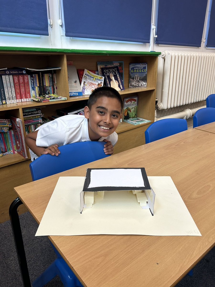 latimerprimary's tweet image. Here are some of #ClassSM’s finished house design art projects…