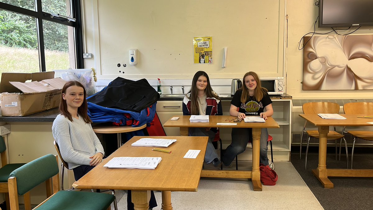 KHS6thForm's tweet photo. Our Post-16 Election Officials helping out with today’s King Henry VIII 3-19 School General Election. https://t.co/uJWmJSUpNJ