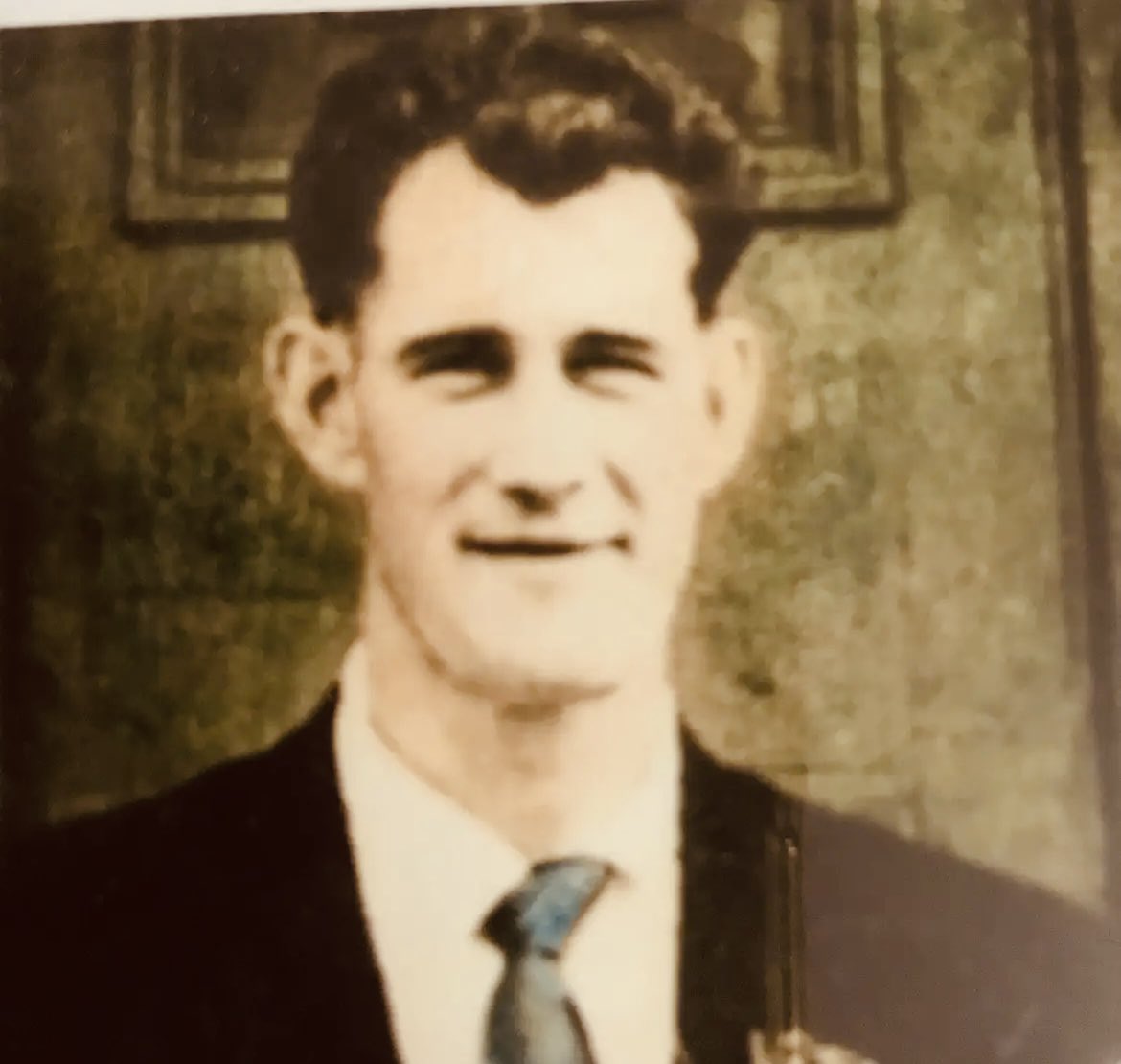 Struggling for a lift to vote?
My dad was disabled.
On polling day, he’d call the Conservative party office on Grt Western St &amp; ask for a lift to the polling station where he’d religiously vote Labour.
Then he’d get them to drop him at the Parkside pub on in Moss Side.
I miss him