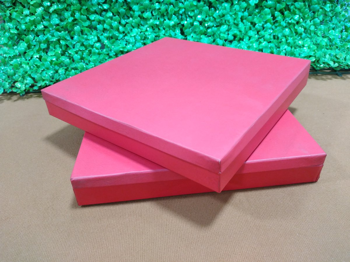 idctalks's tweet photo. HỘP GIẤY CỨNG

Hộp giấy bìa cứng là mẫu hộp giấy carton, được thiết kế bằng các loại giấy bìa carton vô cùng cứng cáp, độ dày cao để giúp tăng độ bền, khả năng ...
#hopgiaycung #hopgiay #inthanhmy
https://t.co/gnGVbNORe2 https://t.co/lNDGz4j8JT