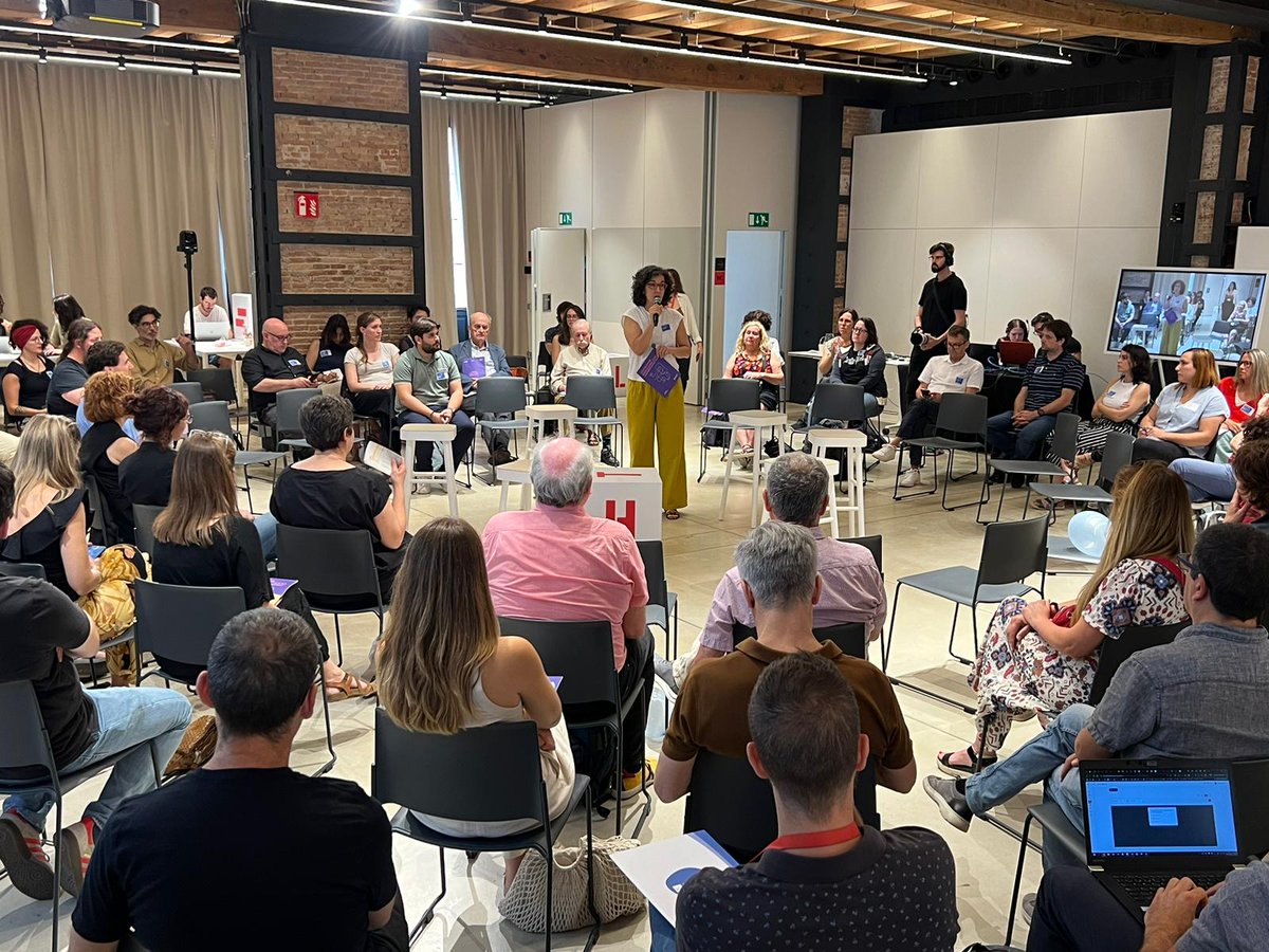 pembarcelona's tweet photo. 📣 Avui té lloc #TempsDeColabs la 1a jornada de llançament del Col·laboratori Metropolità, coorganitzada amb @i2CAT i el suport de @m4_social! 

💡 Un projecte que busca impulsar la innovació social i digital a la regió metropolitana, com s’ha fet amb @colabscatalunya. Obrim🧵 https://t.co/qJgvViDdG7