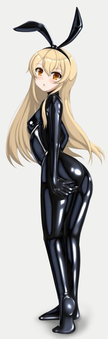 (*'ω`)ぴっちりラバースーツのお尻を見てまったりしよ 