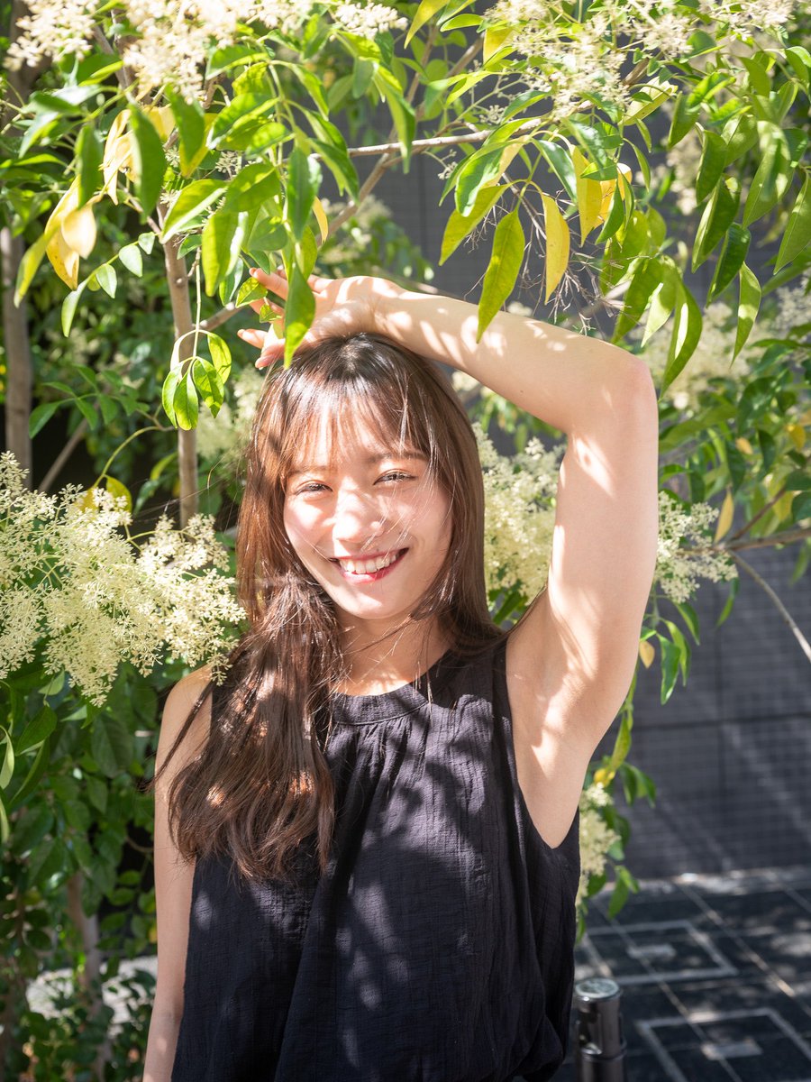 るなさんです！ おはよう御座います😁 今日は むぅちゃん❤️ルナちゃん 両手に花