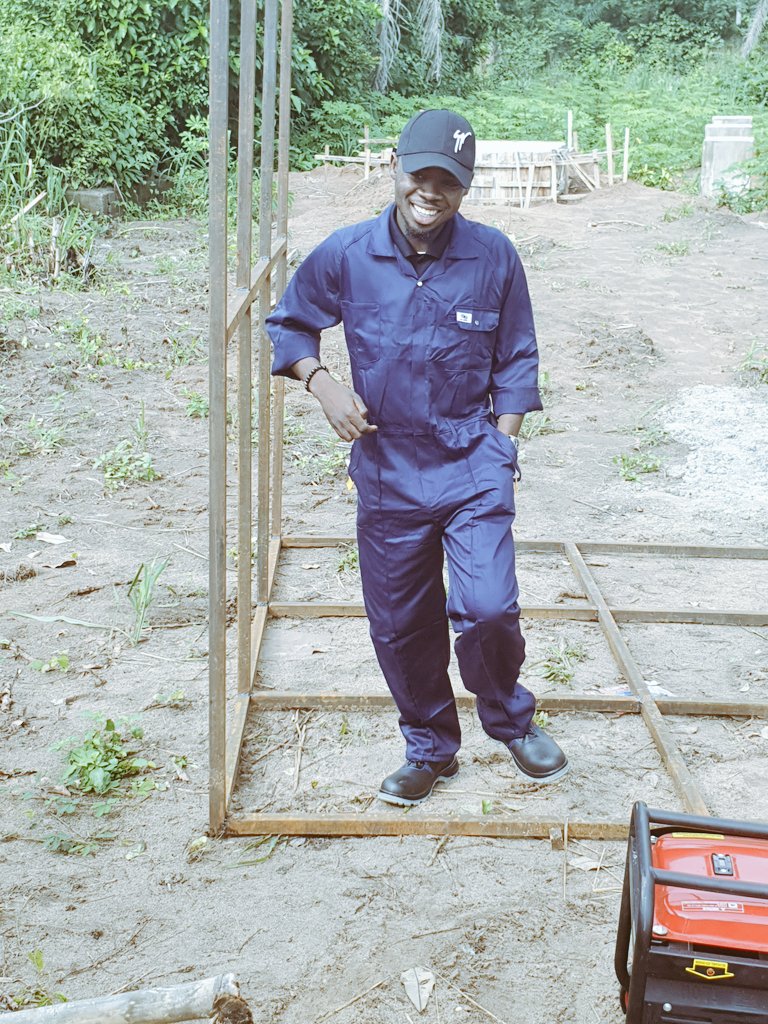 DeepHash_lab's tweet image. Setting up Data centre, somewhere around the country.
@Sadiq_A_Hassan is blockchain professional and experienced SHA256 validator.
He's here giving guide on how to set up SHA256 validation facility