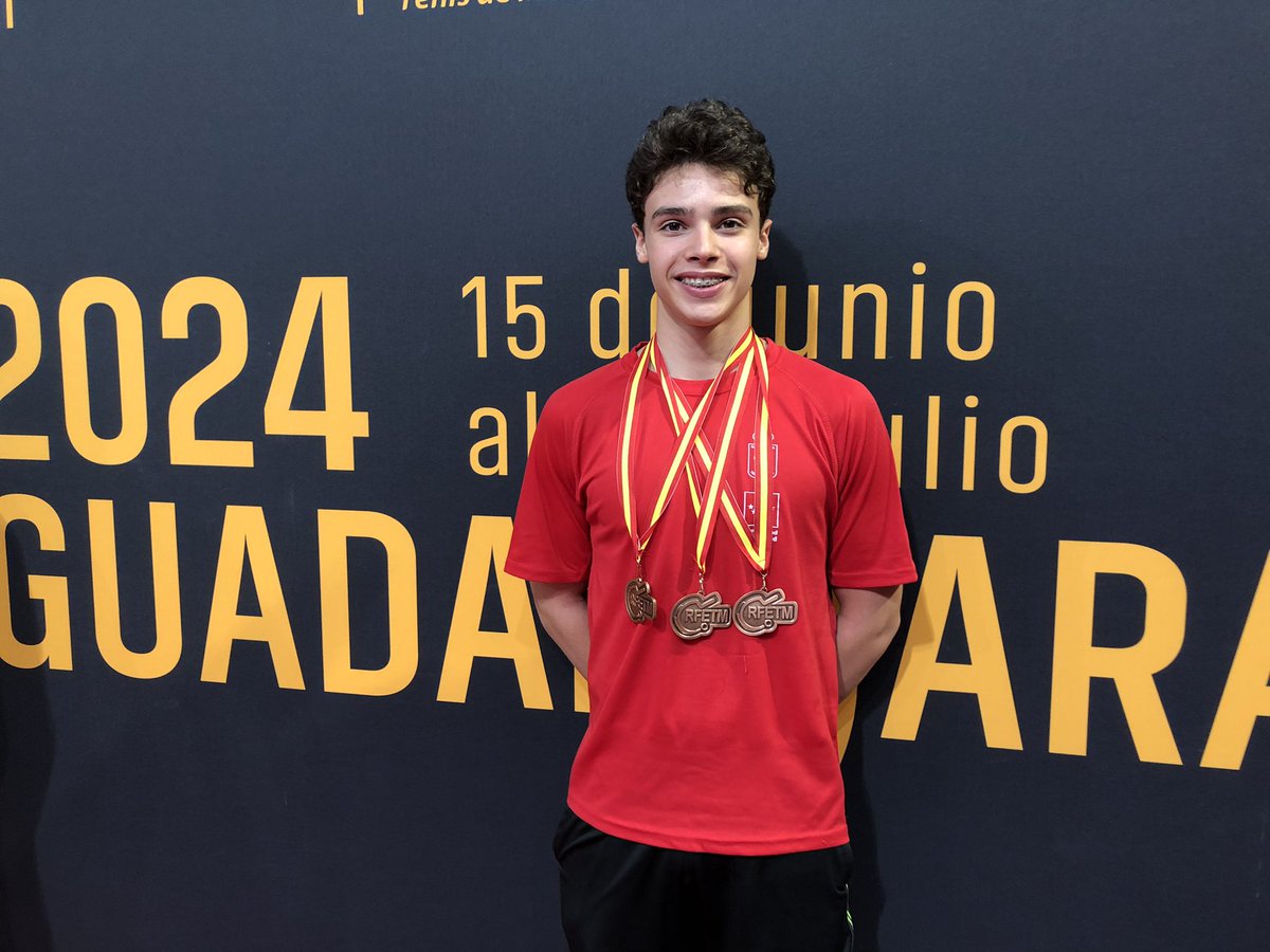 🏓 Triple podio para Boadilla 🏓
El club de tenis de mesa Boadilla Teresa Berganza consigue subirse al podio tres veces en el Campeonato de España:
🥉 Equipos juvenil
🥉 Dobles masculino cadete
🥉 Dobles mixto cadete
¡Enhorabuena!