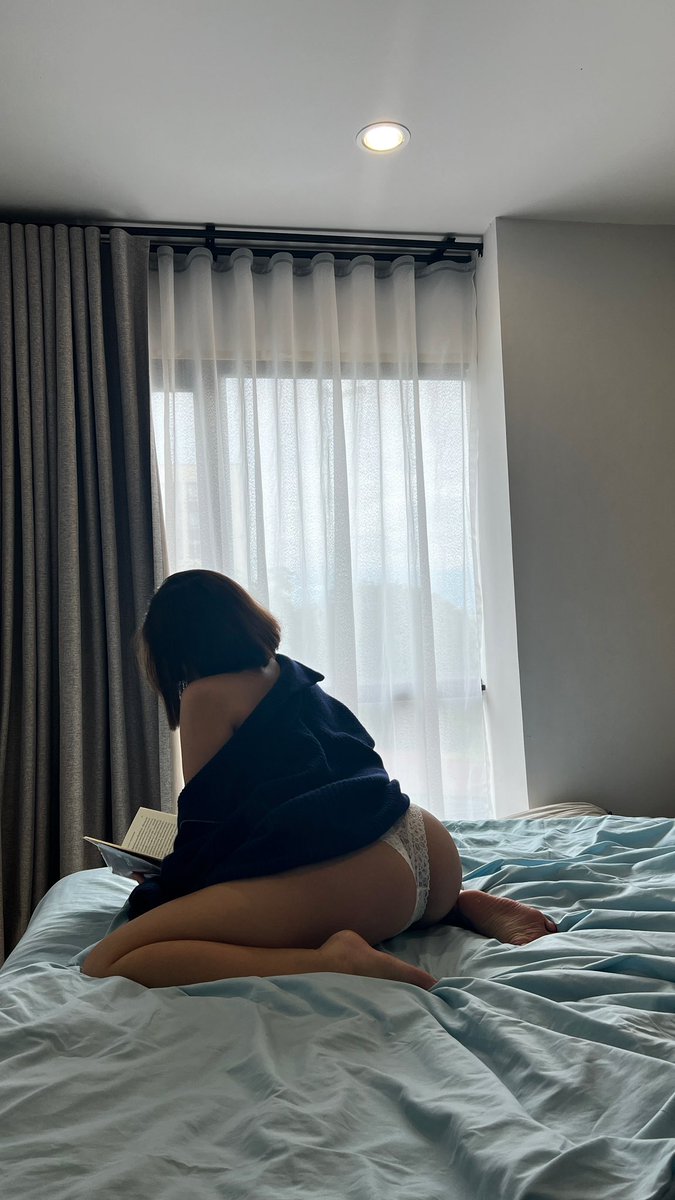 _malibrown's tweet photo. บรรยากาศน่าโดนเย็ดจัง🌧️ https://t.co/lVNJvQMEbj